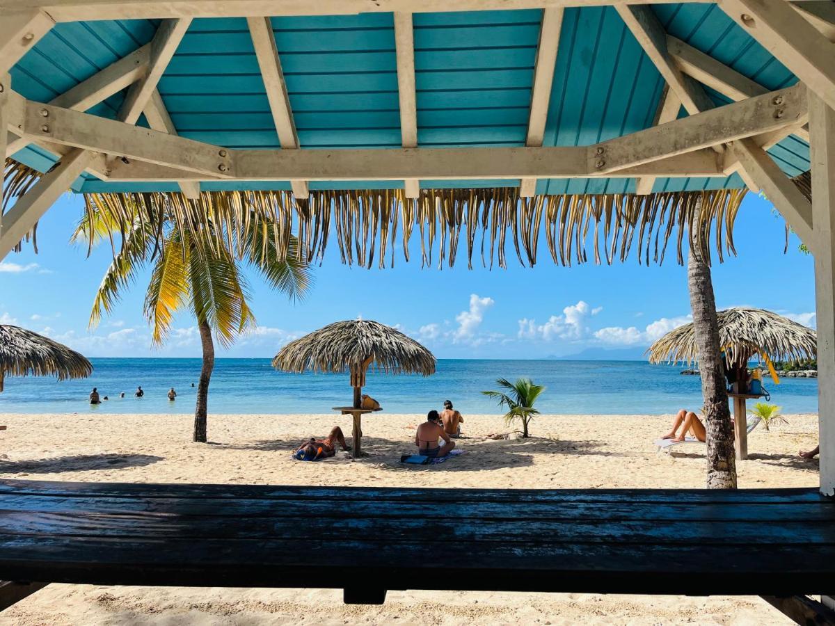 Brin D'Ile Anse Des Rochers Vue Mer A 50 M De La Plage Et Piscine Saint-Francois  Buitenkant foto