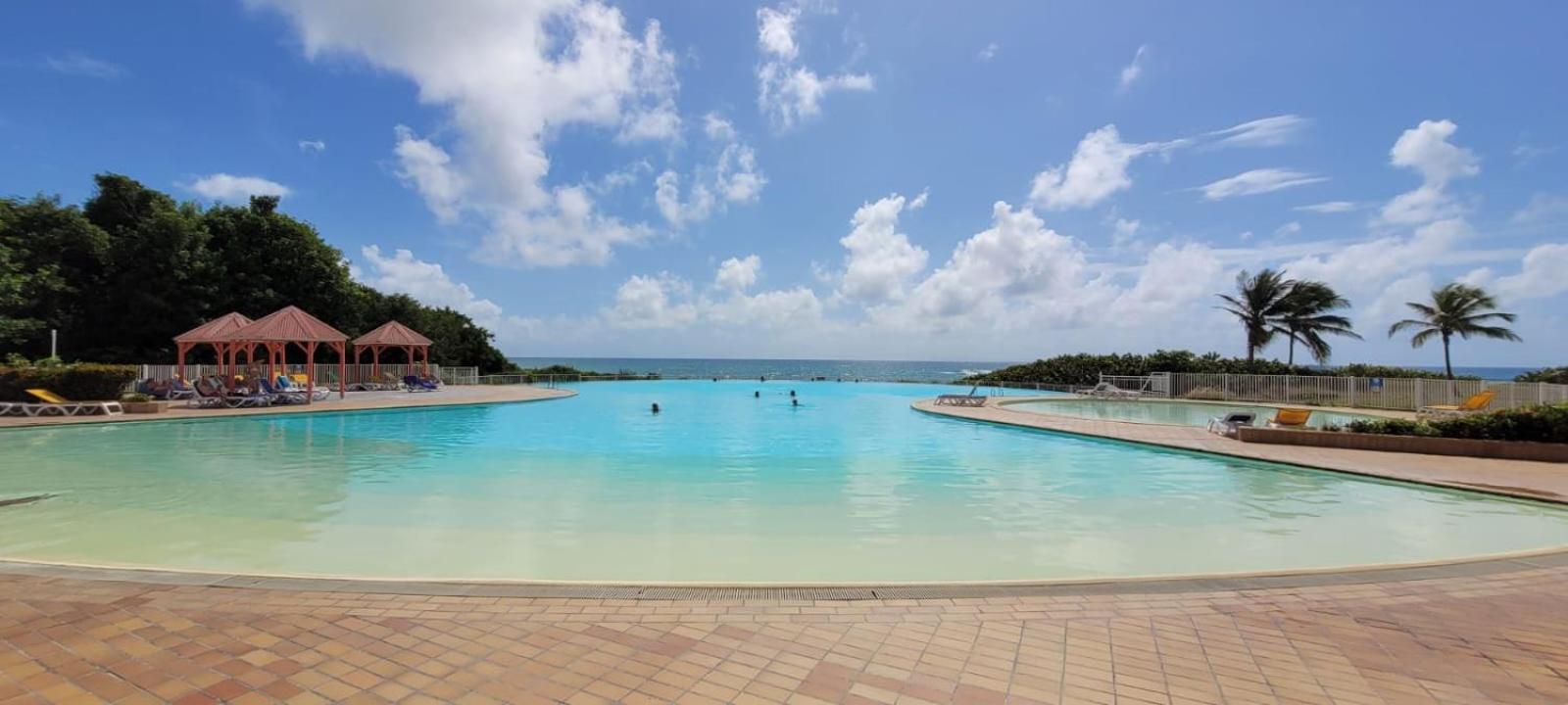 Brin D'Ile Anse Des Rochers Vue Mer A 50 M De La Plage Et Piscine Saint-Francois  Buitenkant foto