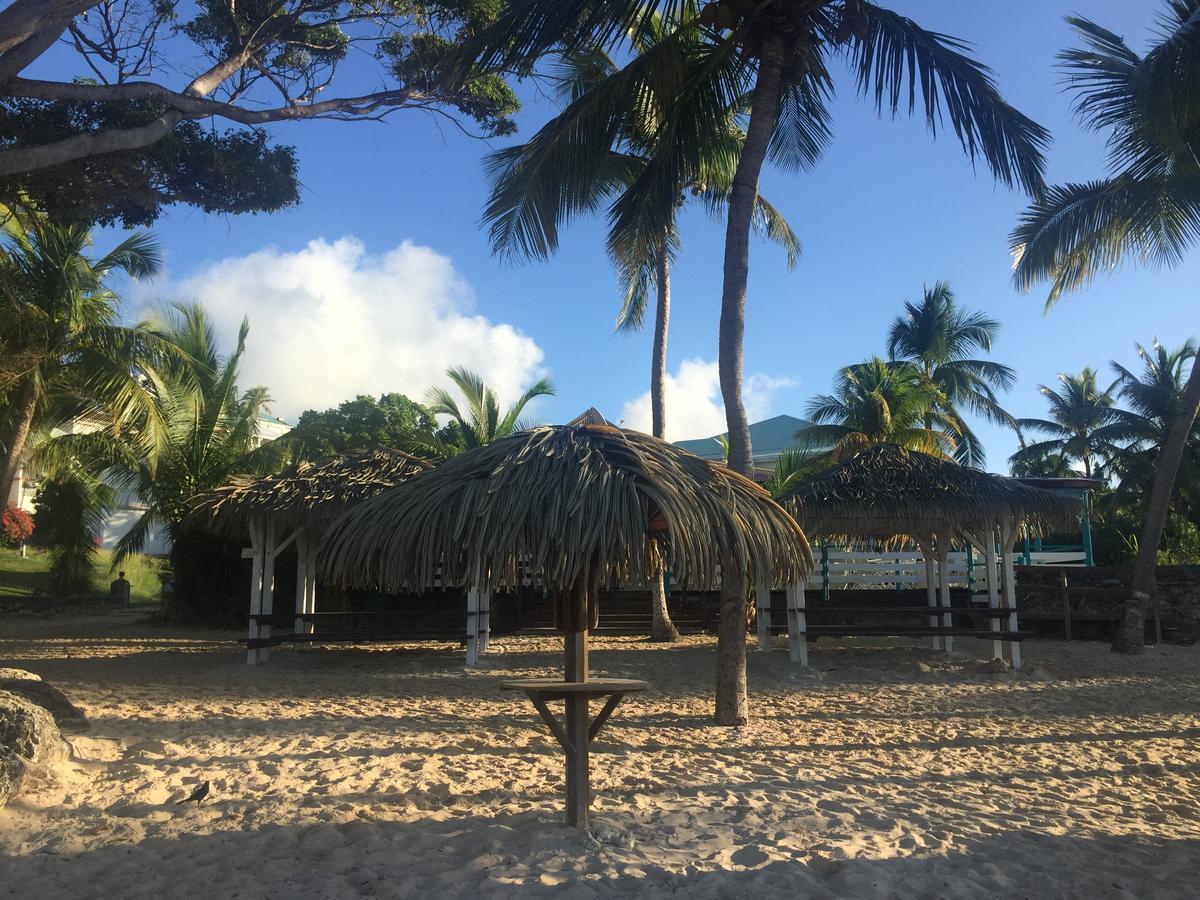 Brin D'Ile Anse Des Rochers Vue Mer A 50 M De La Plage Et Piscine Saint-Francois  Buitenkant foto